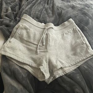 TNA sweat shorts - XS